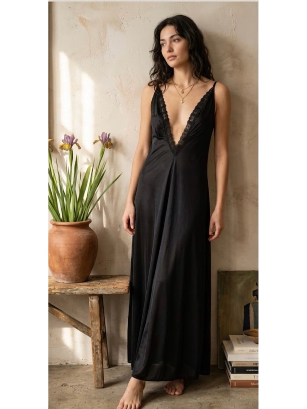Vintage 70s Lady Cameo Dallas Black Nylon Maxi Nightgown Deep V-Neck Lace Trim M